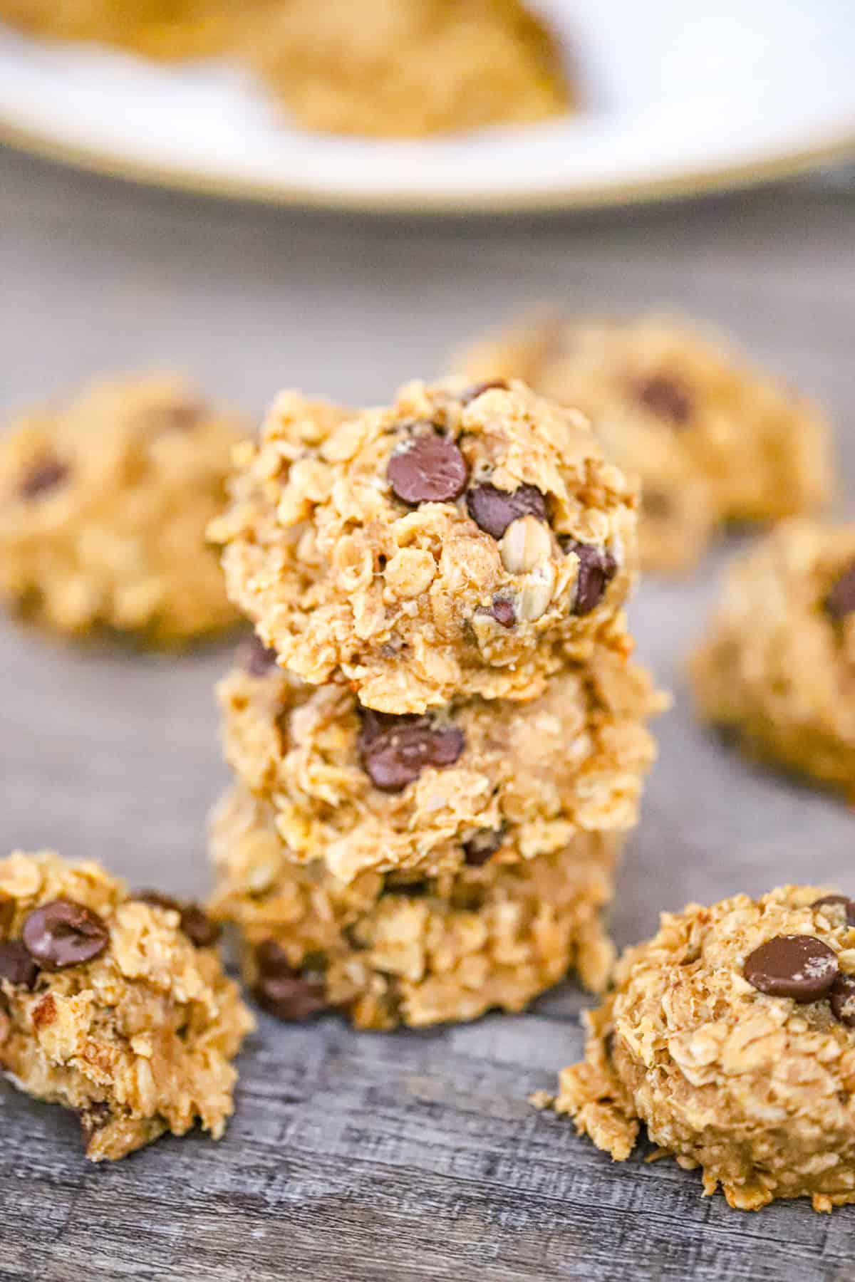 easy healthy Banana Oat Chocolate Chip Breakfast Cookies recipe (oatmeal)