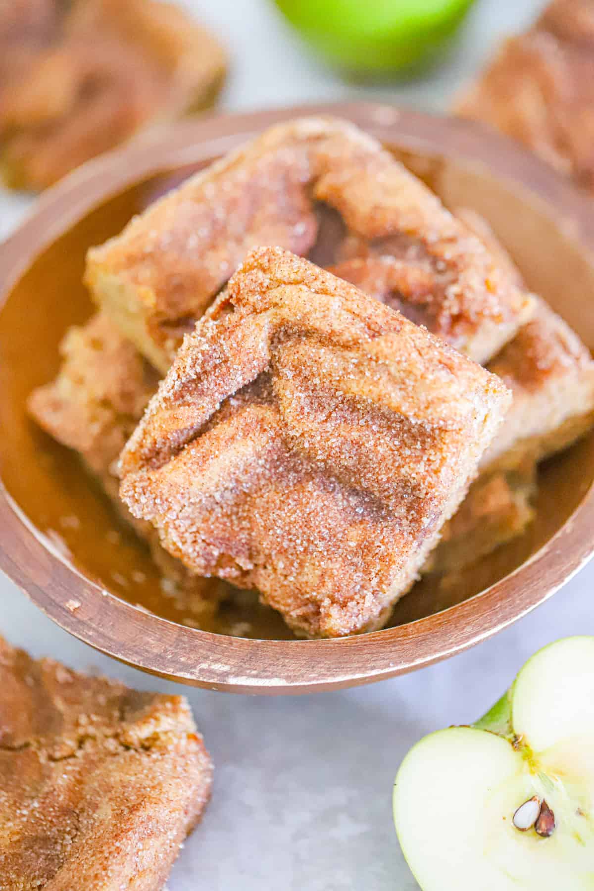 Apple Cinnamon Snickerdoodle Bars