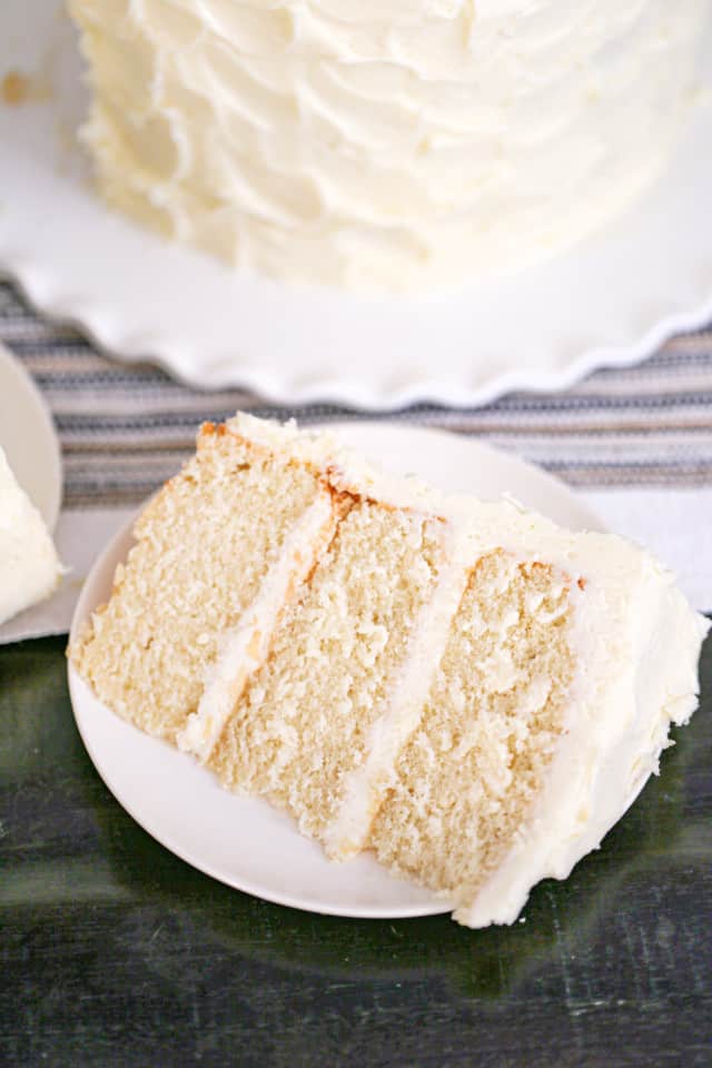 Super Moist Vanilla Cake with Vanilla Buttercream Frosting - The Baking ...