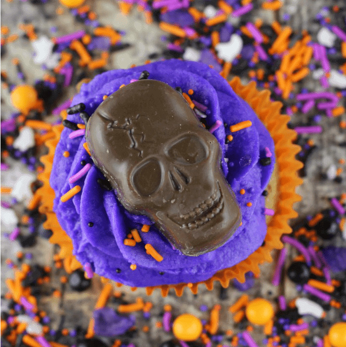 Halloween Skull Cupcakes