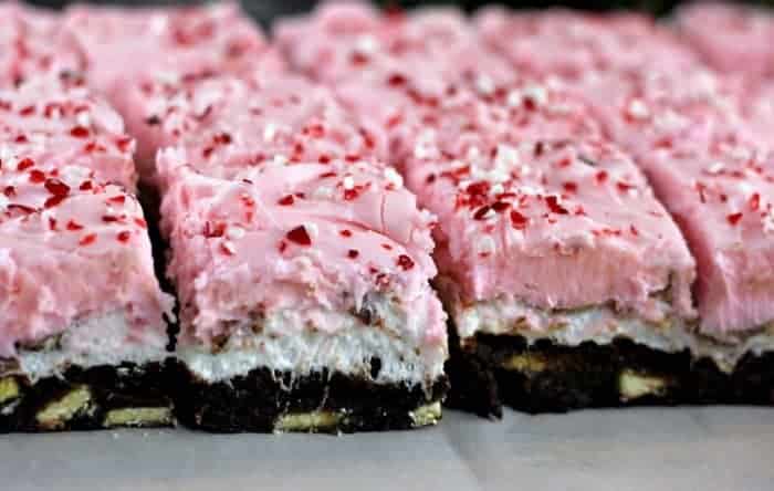 Peppermint Crunch Marshmallow Brownies - The Baking Chocolatess