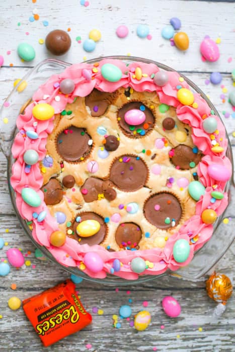 Candy Cookie Pie - The Baking ChocolaTess