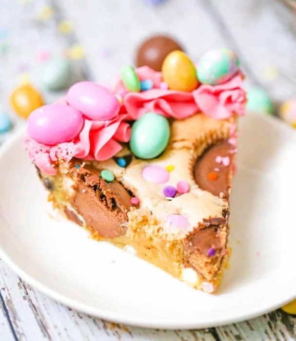 Candy Cookie Pie - The Baking ChocolaTess