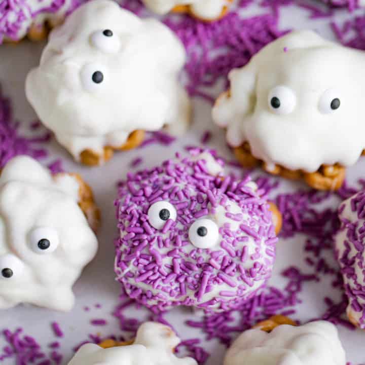 Easy Halloween Cereal Treats - The Baking ChocolaTess