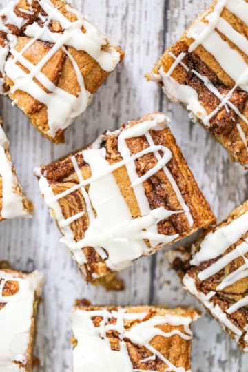 Cinnamon Roll Blondies - The Baking ChocolaTess