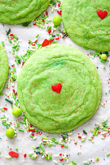 Grinch Sugar Cookies - The Baking ChocolaTess