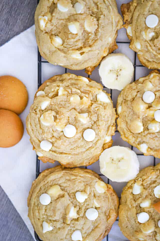 Easy Banana Cream Pudding Cookies - The Baking ChocolaTess