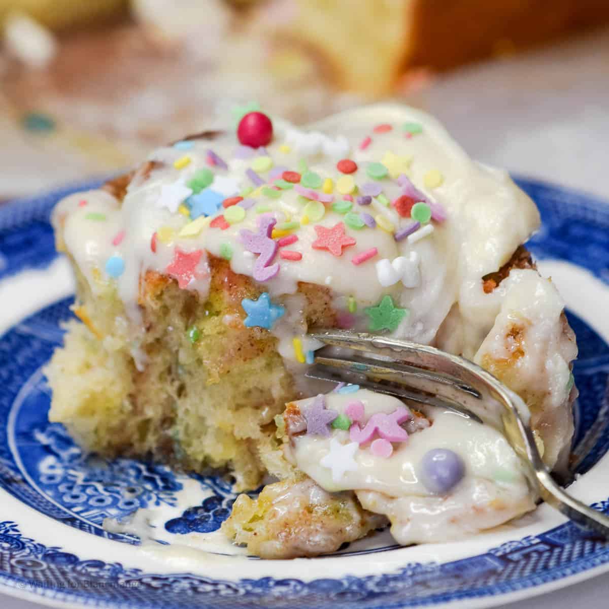 funfetti rolls