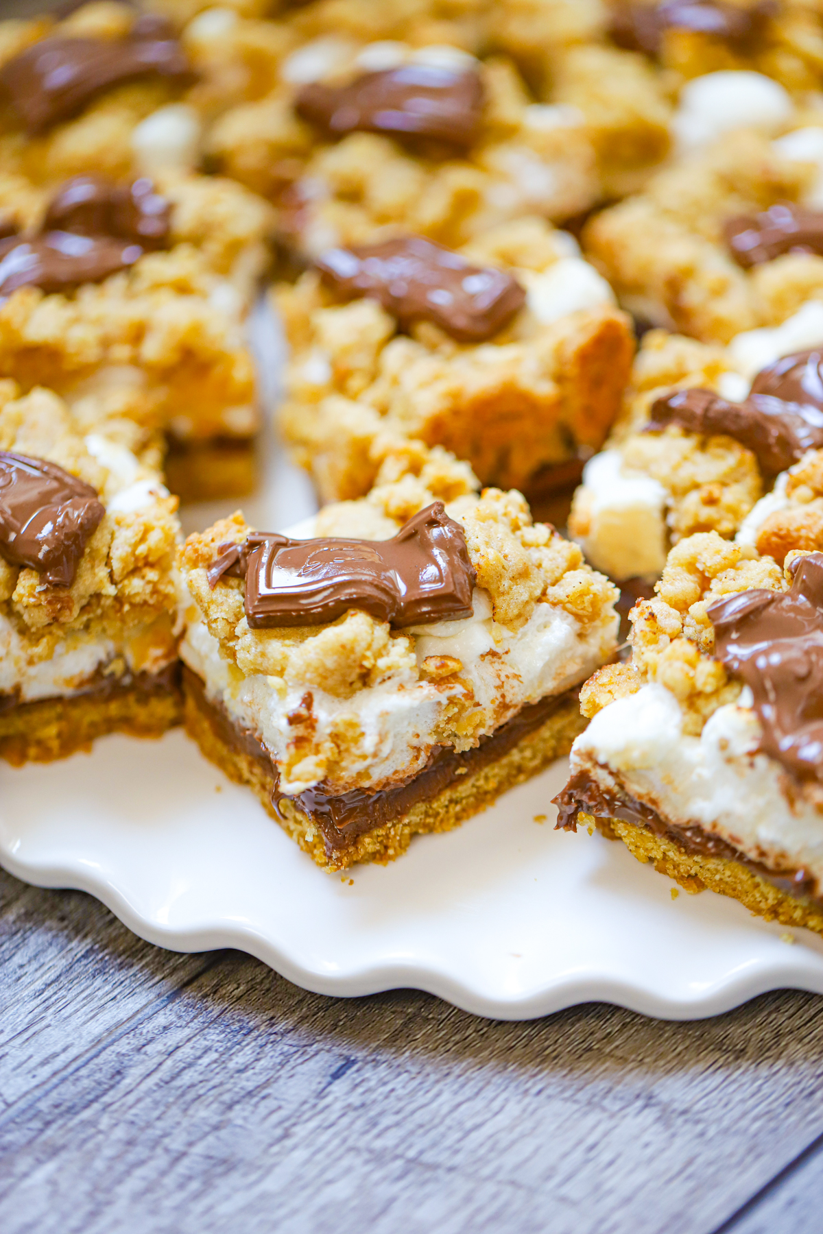 Super Easy baked S'mores Bars recipe smore dessert fun!