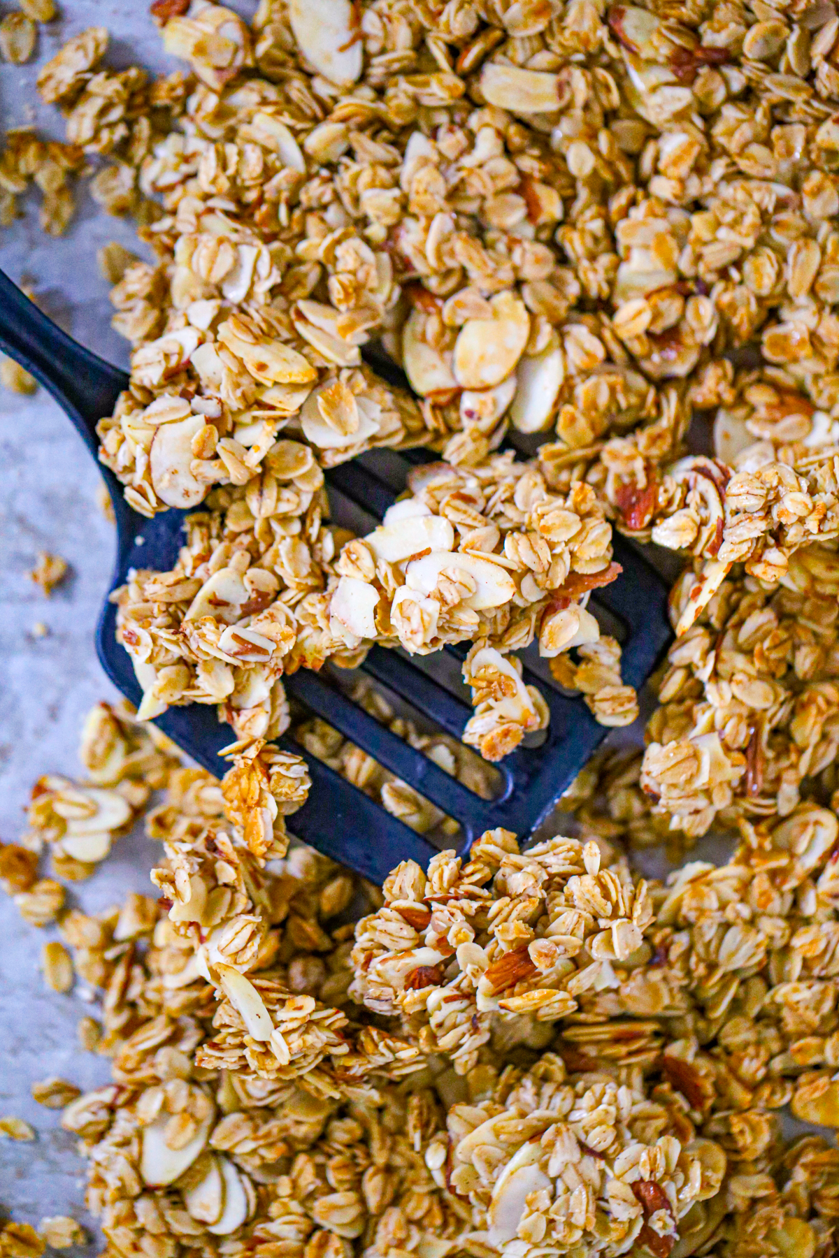 easy and healthy Vanilla Almond oat Granola Recipe