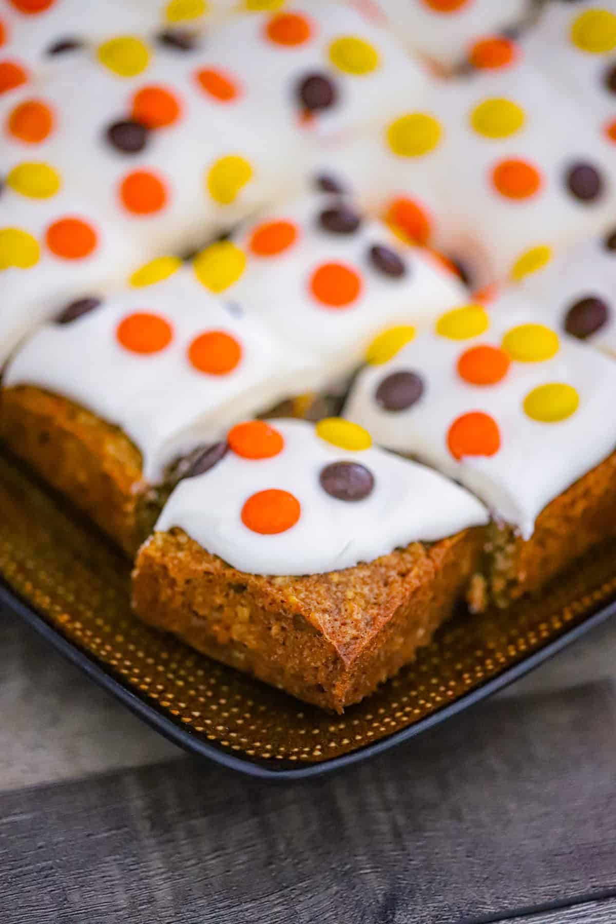 fall or Halloween Reese's Pieces Oatmeal Cream Pie Bars recipe