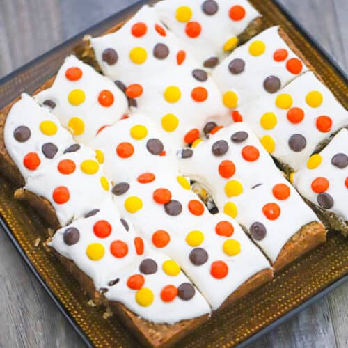 Reese's Pieces Oatmeal Cream Pie Bars