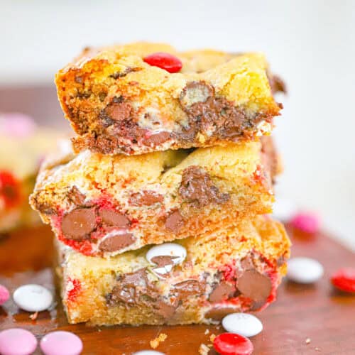 Thick & Delish Valentine M&M Bars