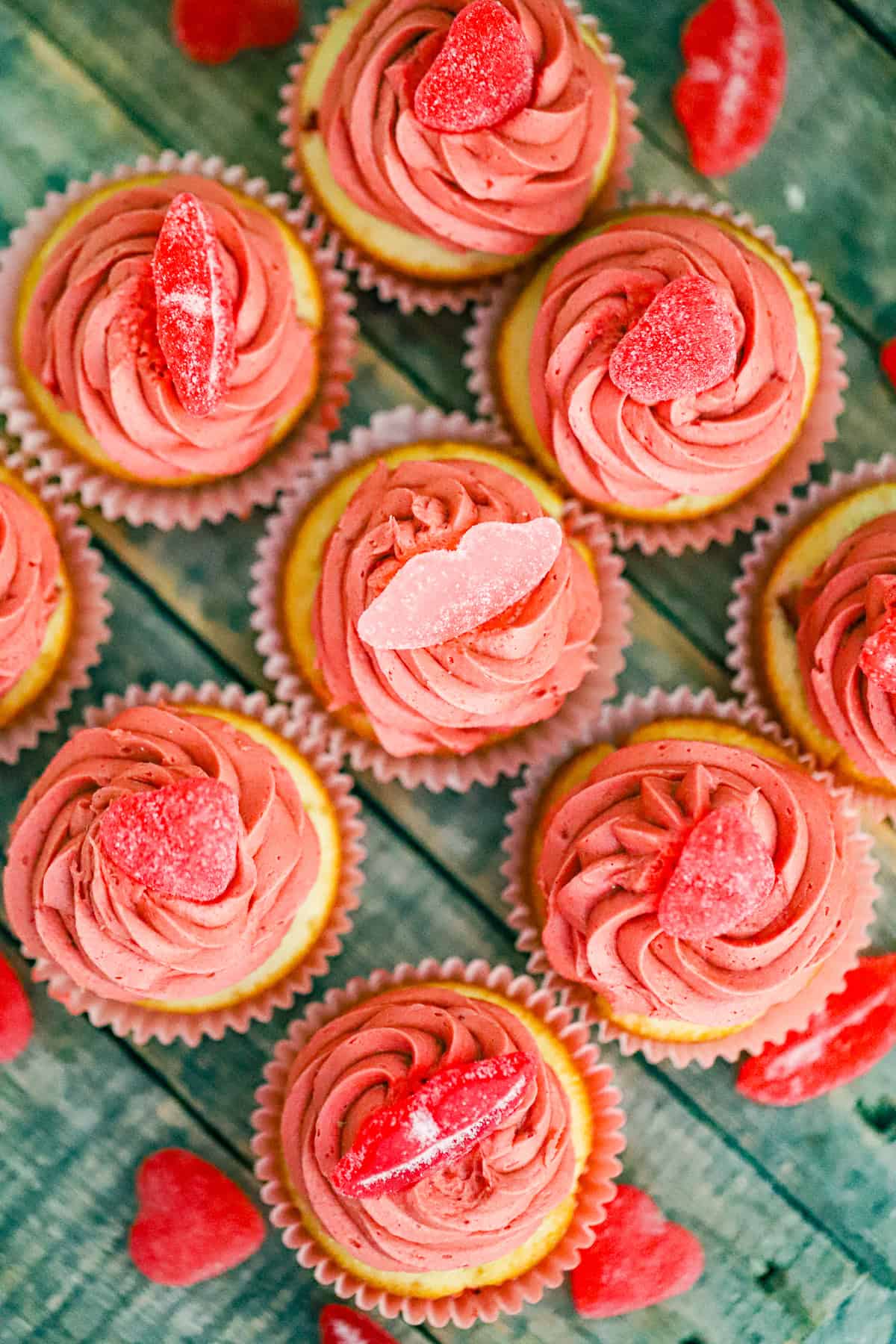 easy Valentine decoration Strawberry Cupcakes recipe with strawberry frosting