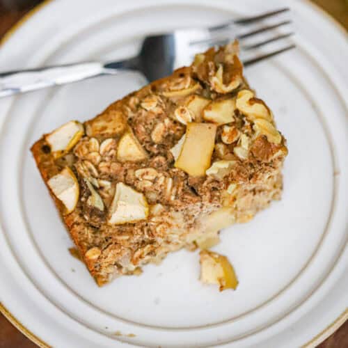 Apple Cinnamon Walnut Baked Oatmeal Recipe - Protein & Fiber Packed