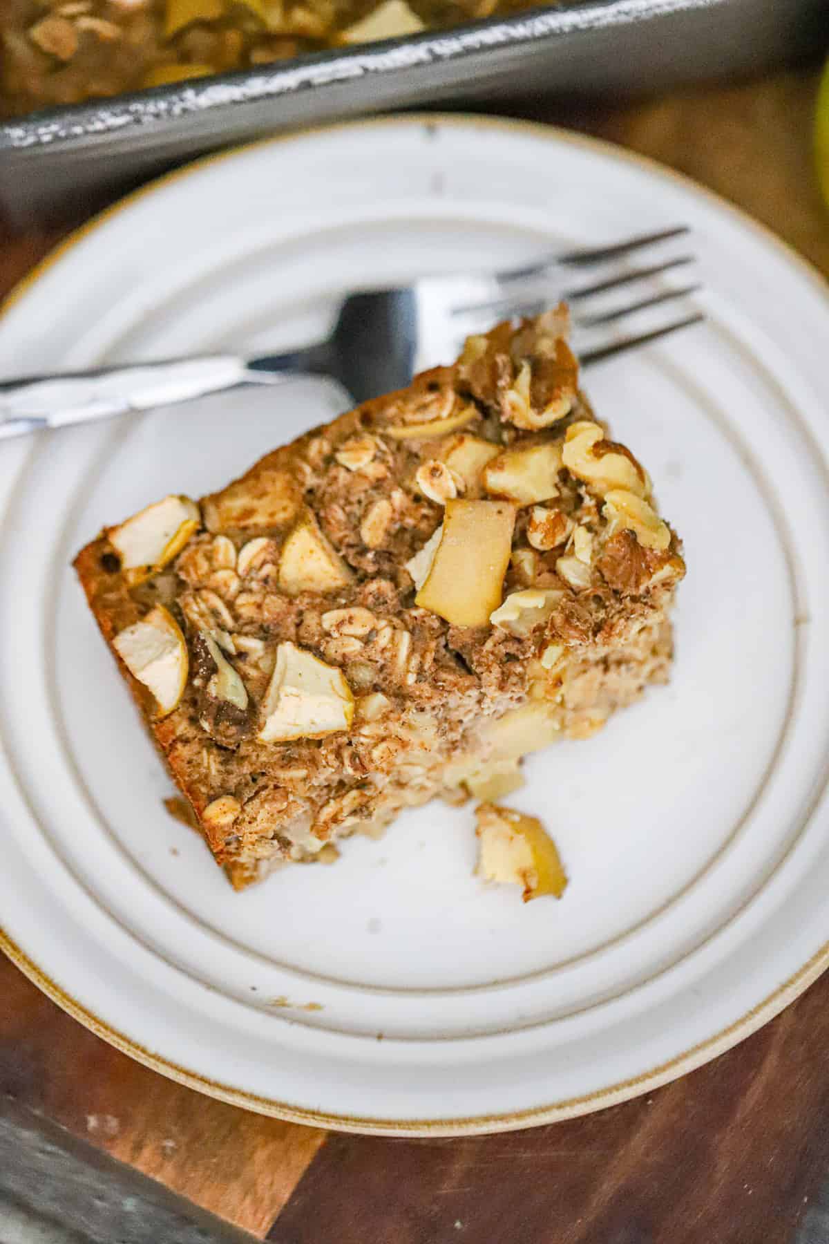 Apple Cinnamon Walnut Baked Oatmeal Recipe - Protein & Fiber Packed